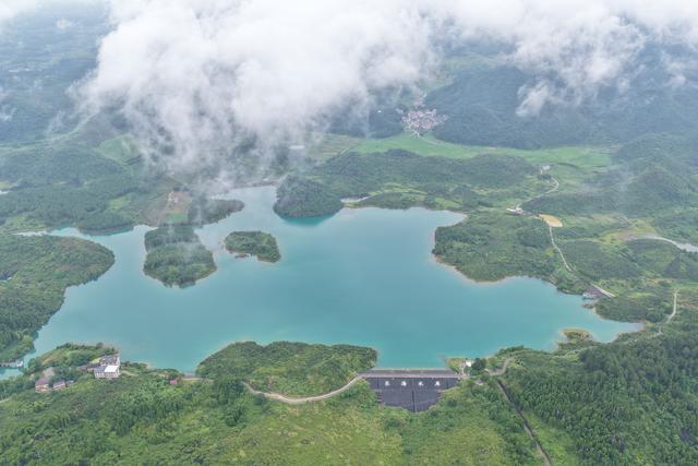 山清水秀