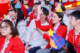 64名“小叶子”一起过生日：“参与进博会，是我送给自己最好的生日礼物”图片