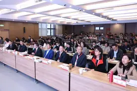 局长论坛和校长论坛 | 中国教育学会初中教育专业委员会第二十次学术年会和第六届教师专业发展学术会议暨第二届海淀基础教育学术会议图片