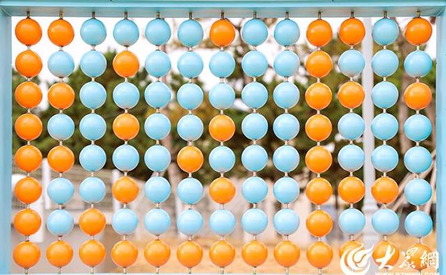 四季予你｜烟台莱山“积木桥”惊艳亮相：童趣与科技交融，打造滨海新地标