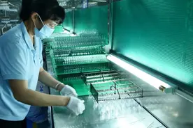 “囤积货物立马发出，美国客户把下半年的订单全部签下”，美线货运爆仓情况再度上演图片