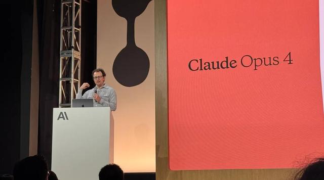 炮轰黄仁勋，决裂奥特曼，1700亿美元估值背后，硅谷最不好惹的AI狂人