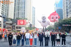 【图集】40万人次深圳节日大道接财神，龙宝福狮大巡游开启龙年新精彩图片