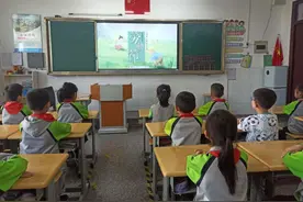 临沂北园路小学开展“以劳动为荣，以奋斗为乐”主题特色班会活动图片