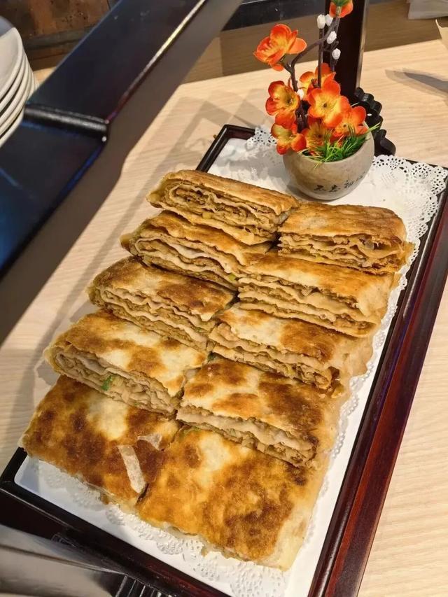 璀璨无比！龙庆峡冰灯今天正式开门迎客 | 周末京郊微度假