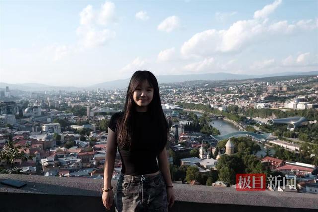 湖南20岁女大学生35天穷游7国仅花万元，为了攒旅行费课余打工四个月，当事人：最省时一天只花几十元