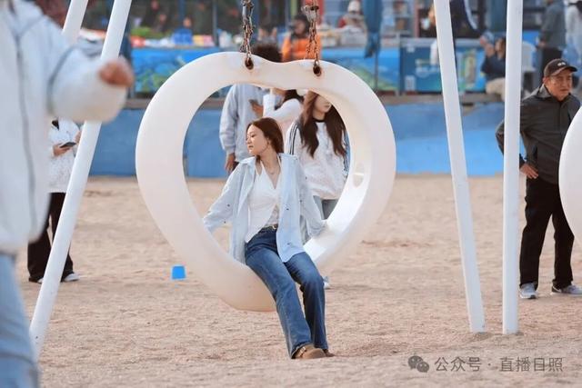 不出所料！这个假期，日照这里又排起了长队……