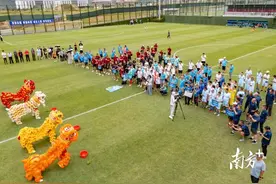 第32届中华杯全国中老年足球赛·梅州赛区开赛图片