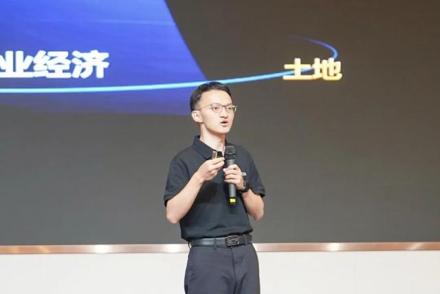 “2025工业具身智能TPT+UCS落地应用成果展示大会”于湖北宜昌圆满举行