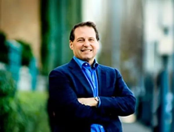 硅谷GPU蒙尘，马斯克一言成谶：美国AI被电卡脖子