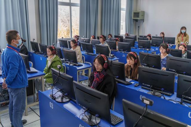 改进考核规则、强化外语导游供给、优化激励晋升……导游管理有了新办法