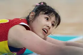 洛杉矶火花输球，李月汝替补拿全队最高分图片