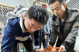 这个春天 江西小炒持续“热辣滚烫”图片