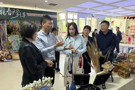 世界大学气候变化联盟首席青年官何超欣走进东营感受黄河文化魅力图片