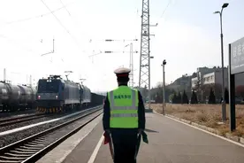 “陕煤外运”重要通道——甘钟铁路完成电气化改造   陕西干线铁路实现电气化全覆盖图片