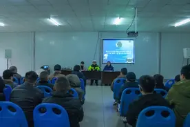 凯里公安交警：开展“两客一危”警示教育图片