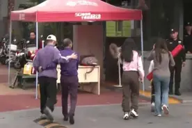 “悬赏千万寻子”的谢岳回忆认亲细节：儿子和我说“感谢爸爸的不放弃”图片
