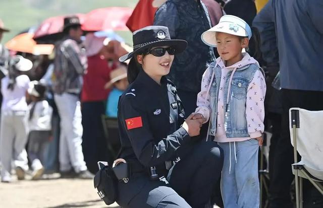 忠诚警务丨道孚不止有美景！“格桑花警务”才是最惊喜的守护彩蛋