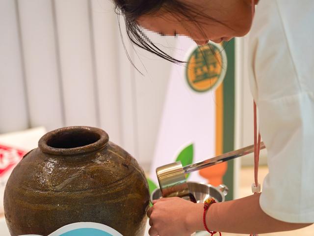 去酒店“打酱油”，湘湖自由庄园联合中华老字号，探索在地文化新玩法