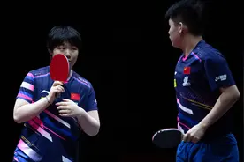 （体育）乒乓球——世乒赛混双：林诗栋/蒯曼晋级图片