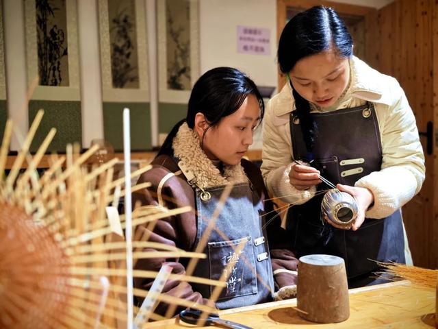 黄小西邀您来“赤”晚饭