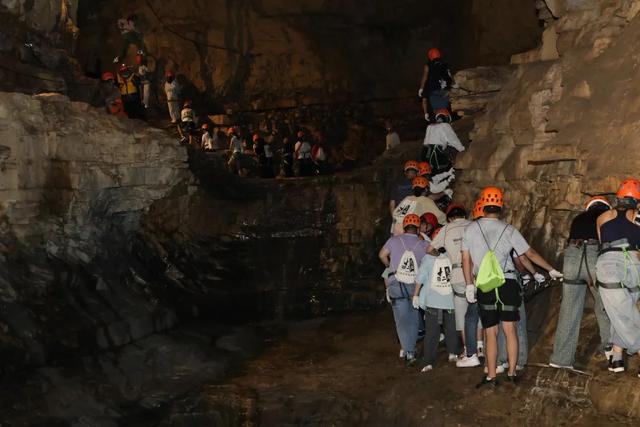 双河洞景区接待人次突破62万人次！