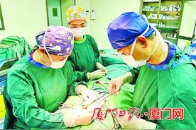 奶奶鱼刺卡喉硬吞饭团惹大祸图片