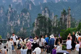 一趟旅程经手三家旅行社，警惕花样套路坑骗消费者|新京报专栏图片