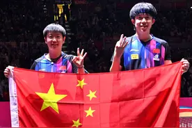 “莎头”组合圆梦世乒赛三连冠 孙颖莎回应能否携手再战奥运图片