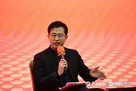 他让“桃李满天下”有了更宽广的意义！宋浩入选B站百大UP主图片