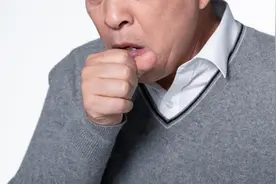为了这个爱好，杭州70多大爷常年穿紧身衣！结果差点“废”了……图片