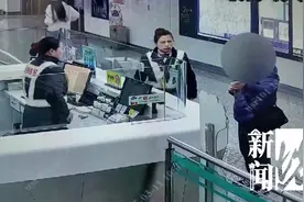 事发上海地铁！爸爸想让孩子“锻炼”一下，结果又尴尬了……图片