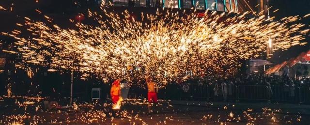 最新预告！【月满和顺·燃情国庆】2025和顺古镇国庆狂欢节即将开启！