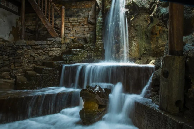 “渝超”巫溪观赛 耍事多