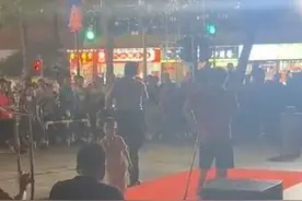 拍客｜残疾人广场演出被投诉噪音扰民 民警现场温情智慧执法获掌声图片