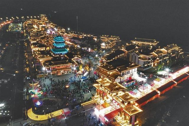 当光影邂逅曲靖的城市之夜