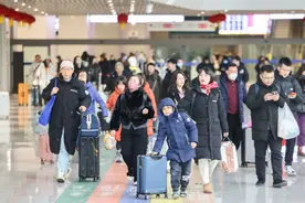 加大公交地铁运力+保障夜间出租，北京这样“温暖”您的回家路图片