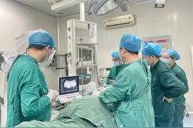 疱疹消失，依旧剧痛？专家建议60岁老人注射疫苗进行预防图片