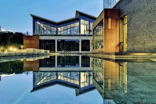 都市天际线下的葡萄藤 是上海马陆镇的混搭美学