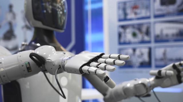 中国蓝观察丨今年的乌镇峰会，各路机器人“大展拳脚”