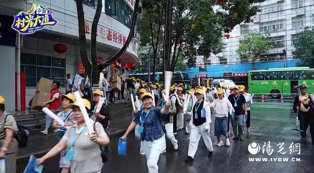 单周涌入11.31万人次！“村光大道”燃爆宁陕 避暑客流创纪录