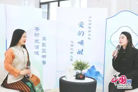 听，宜宾三江新区洗马池幼儿园教师“朗读者”讲述“爱”的故事图片