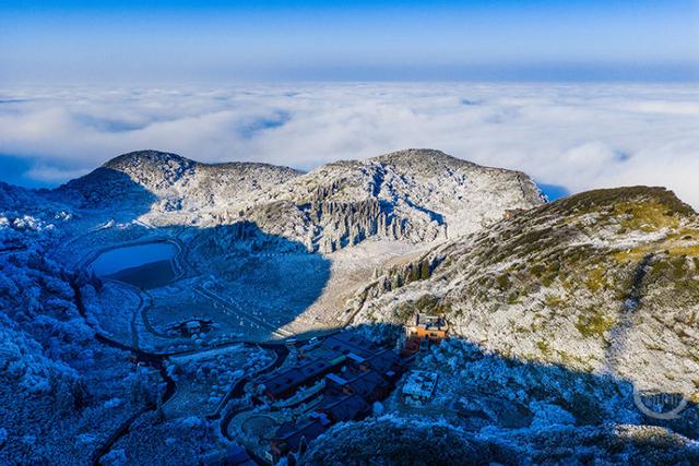 雪霁云海美如画