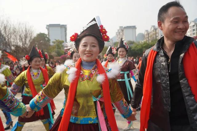 苗年在县城怎么过？融水平茶屯给你“打个样”