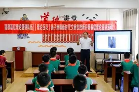 江西南昌东湖区：同心护江心 守住江豚的微笑图片
