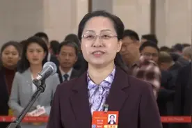 裴红霞：引领学生感受全过程人民民主温度视频封面