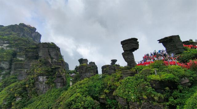 从梵净山到云舍村、瑶山古寨：贵州全域旅游“接招”泼天流量，绘就多彩新画卷