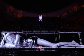 超级乐团 顶级视听 绝美演唱 莫文蔚北京鸟巢演唱会被赞艺术盛宴图片