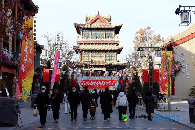 甘州府城：一半是人间烟火，一半是菊韵诗魂