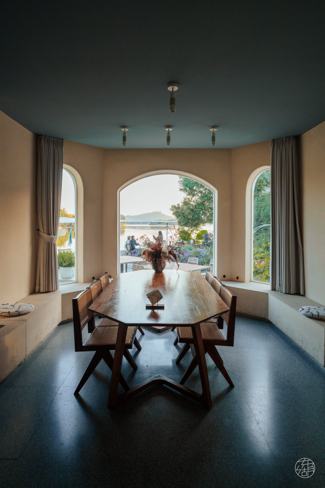 降温了，躲进东湖暖咖，独享封神秋景！